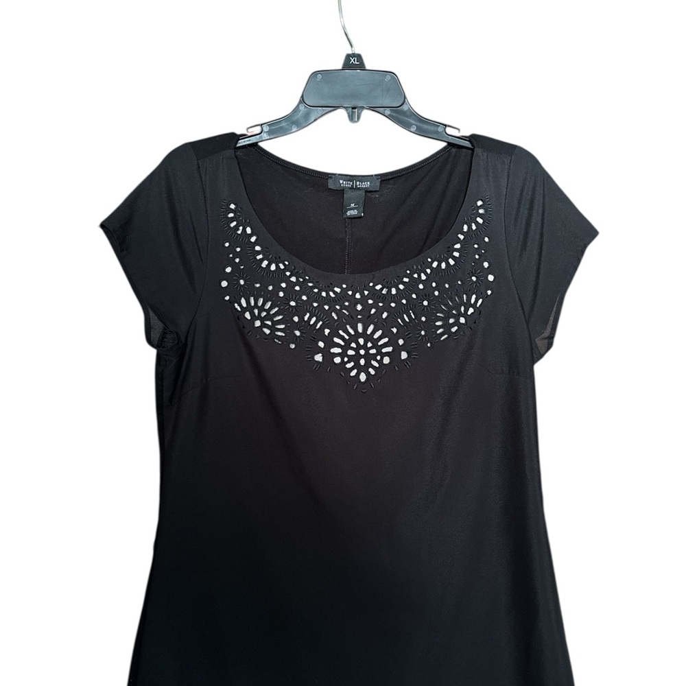White House Black Market Black Short Sleeve Top with Cream Cut Out  medium